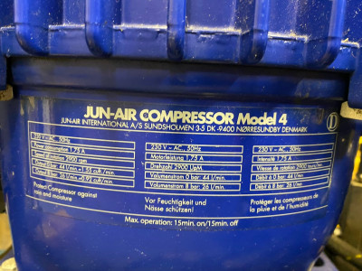 Jun-Air Compressor Model 4 4-25 3.JPEG