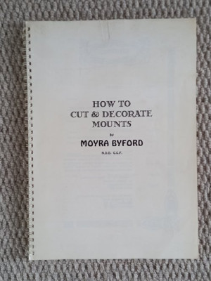 Cut & decorate Mounts Moyra Byford.jpg